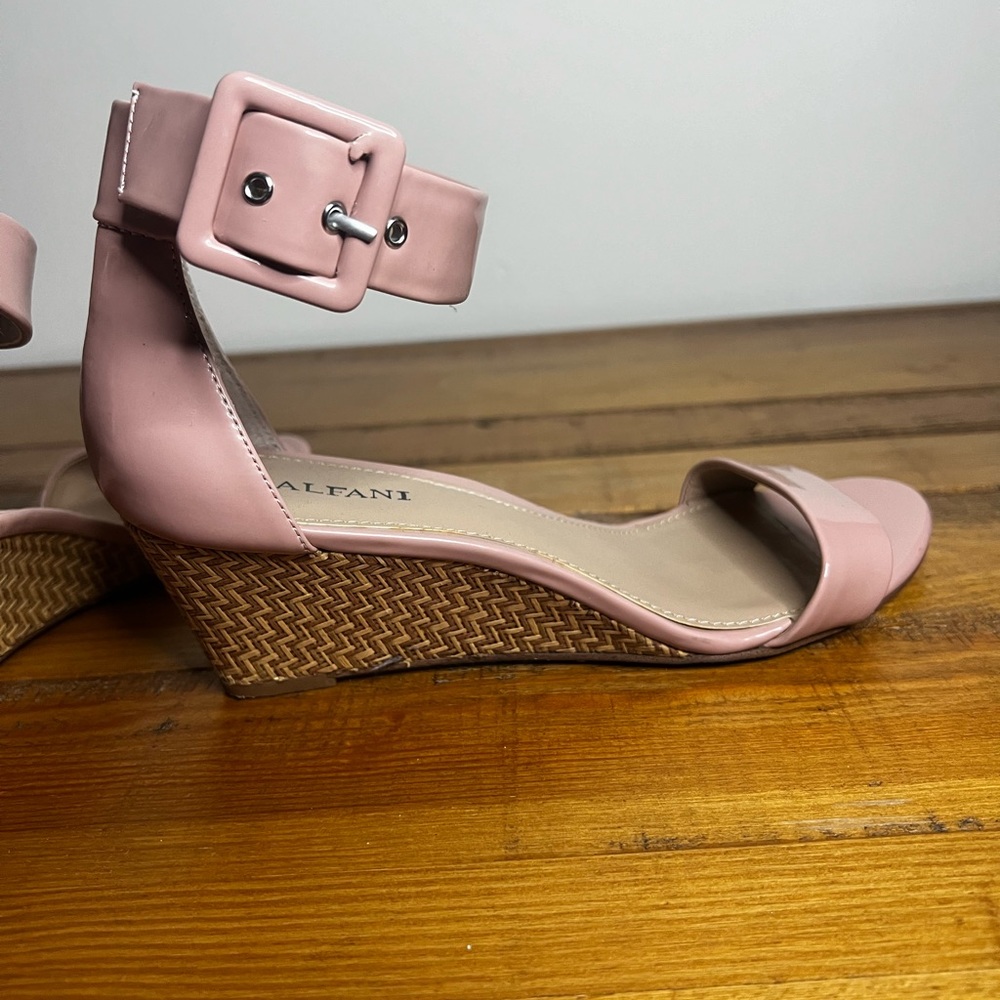 Alfani Wedge - Picture 6 of 8